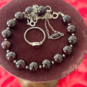 Sterling silver garnet jewelry